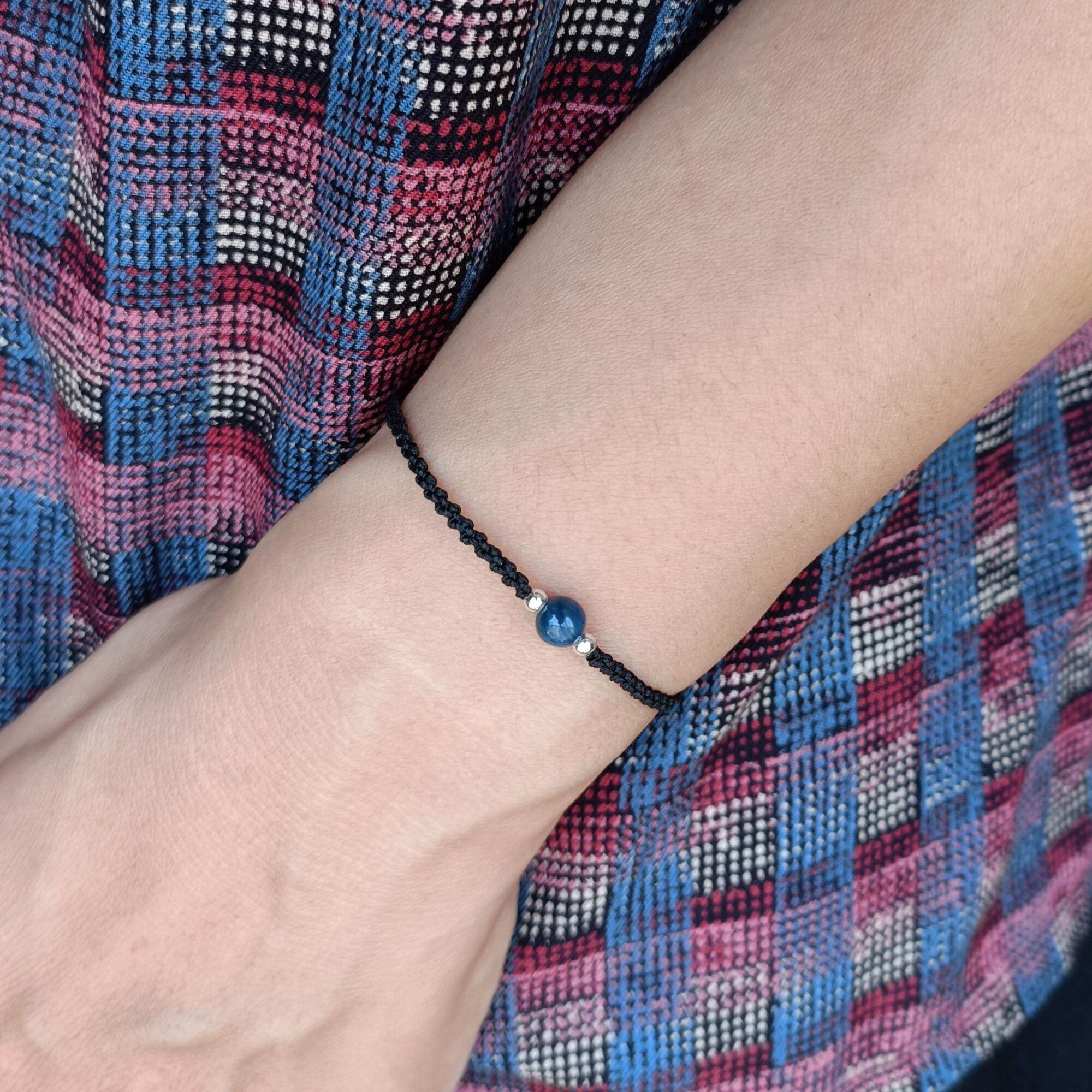 Vòng tay tết dây đá kyanite 5mm