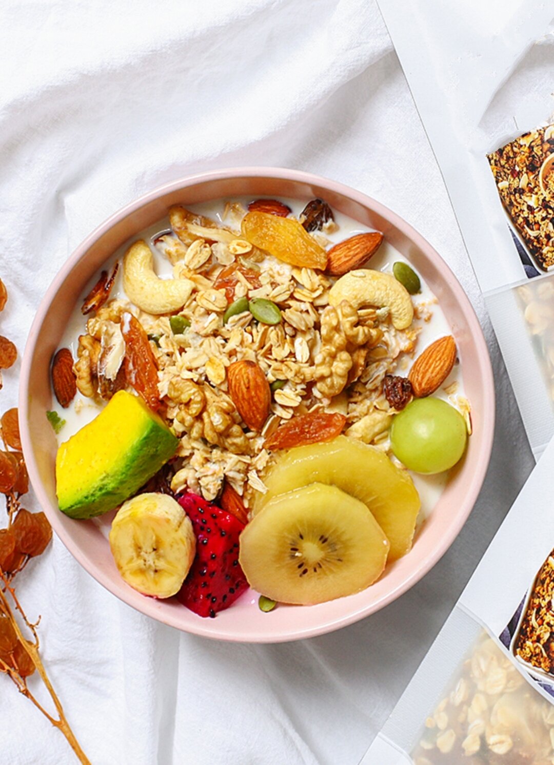 Ngũ cốc granola siêu hạt ăn sáng ăn kiêng vị hoa quả trái cây mix sữa chua
