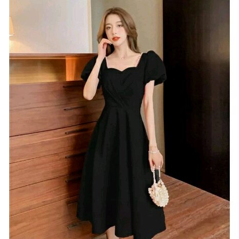 Đầm nữ tay phồng kết cườm vai xếp ly