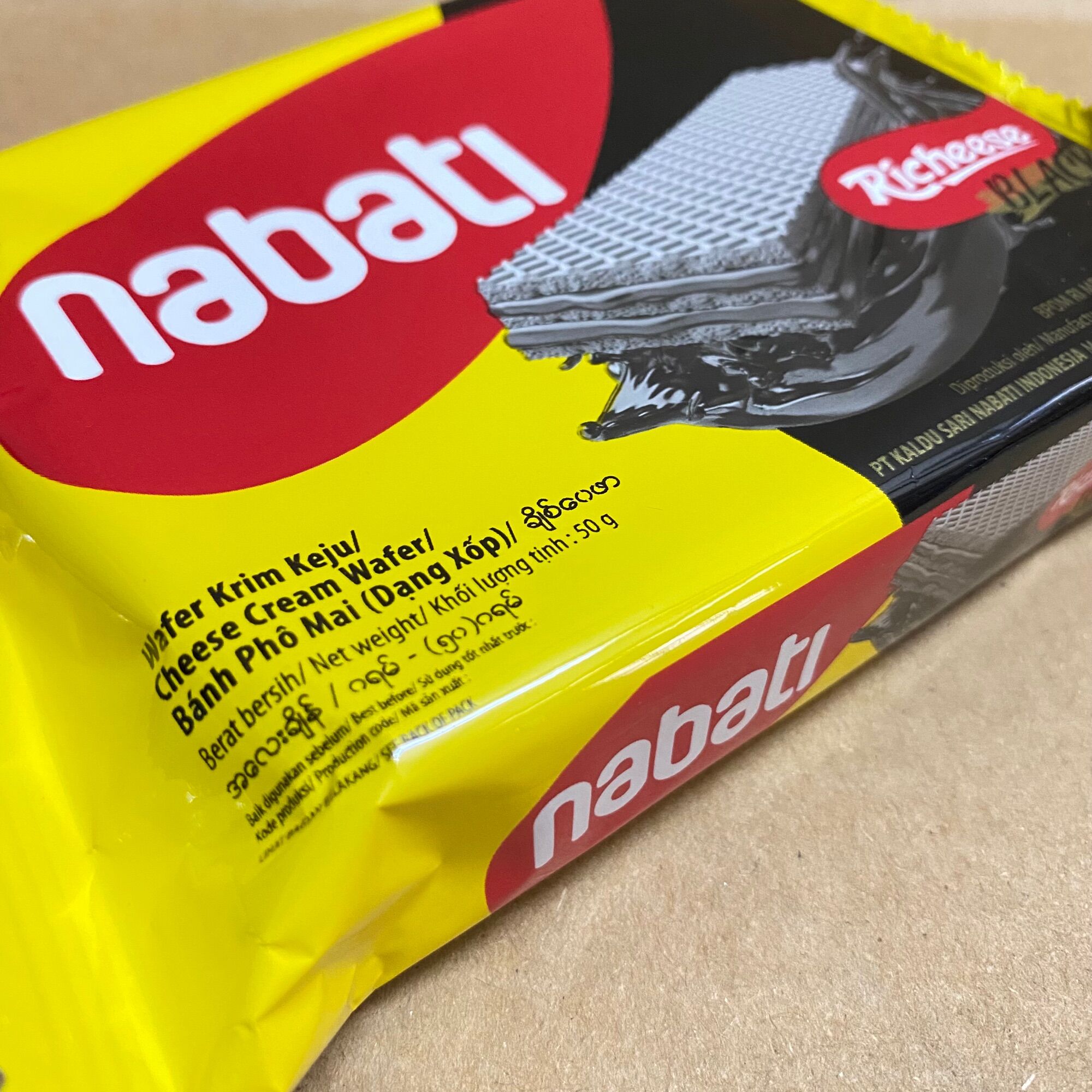 [50g][Kem PhoMai Đen] Túi Bánh Xốp Nabati