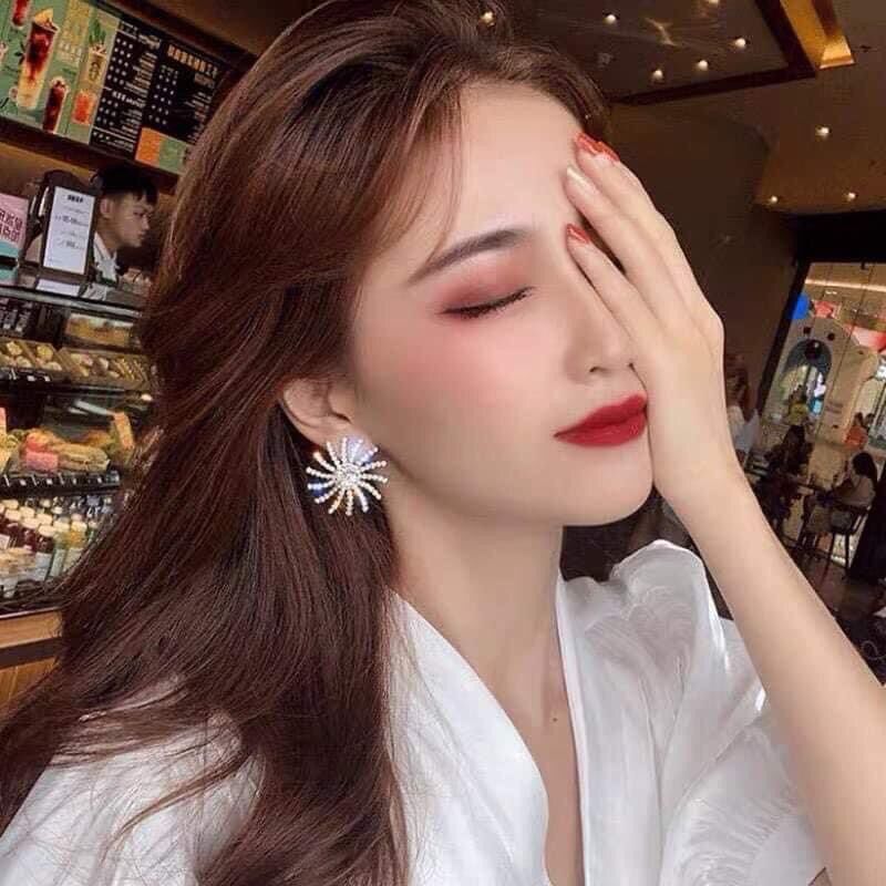 Khuyên tai hình hoa sao