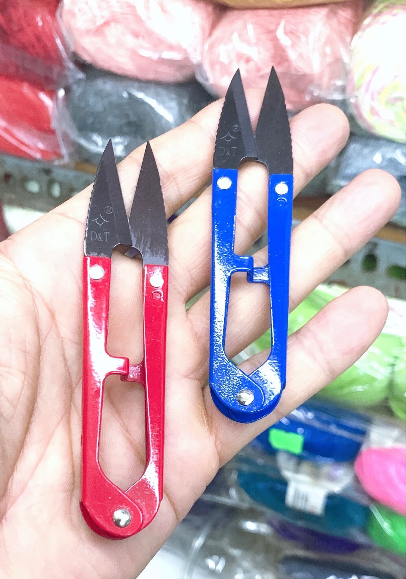 Kéo bấm chỉ loại tốt hiệu D&T
