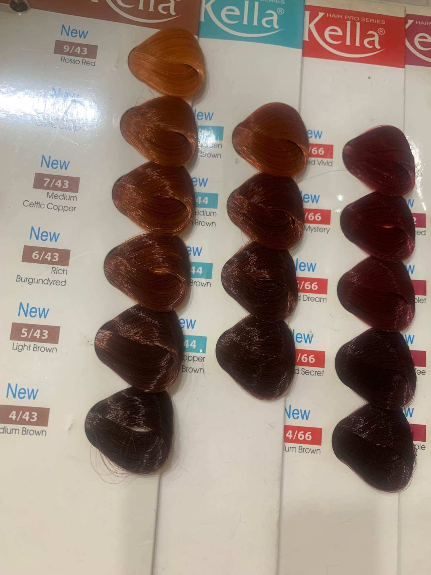 Nhuộm KELLA (nhắn tin cho shop chọn màu) CHƯA CÓ OXI