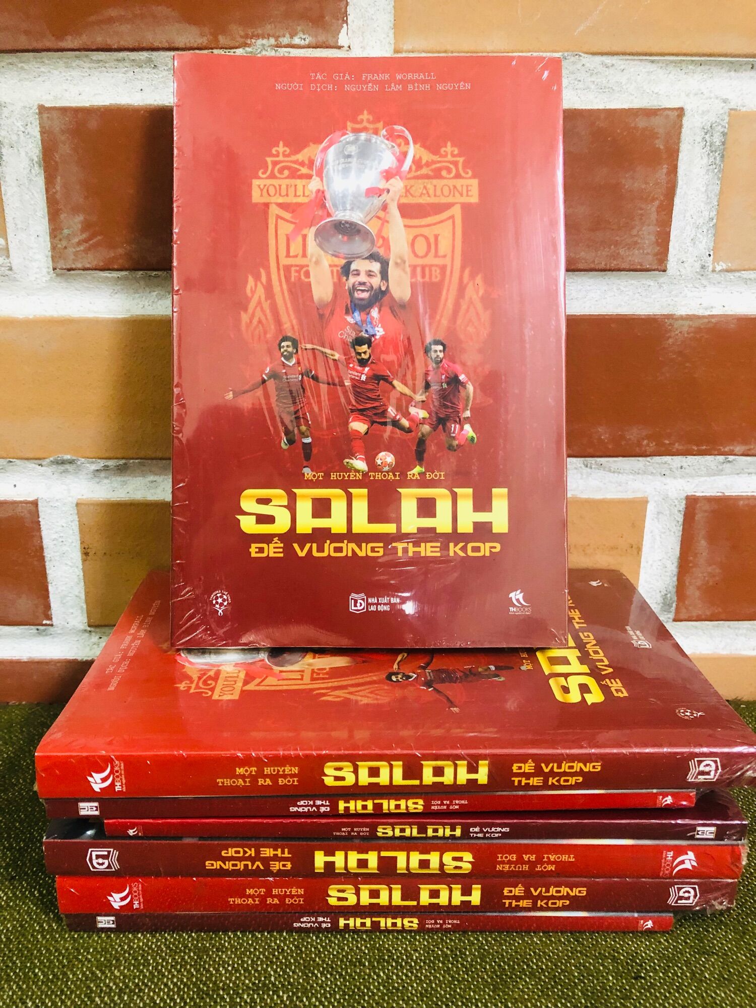 Sách thể thao: Salah Đế Vương The Kop