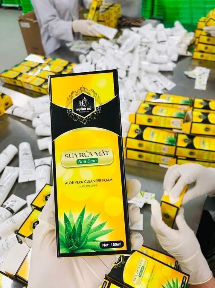 Sữa rửa mặt nha đam huỳnh đỗ