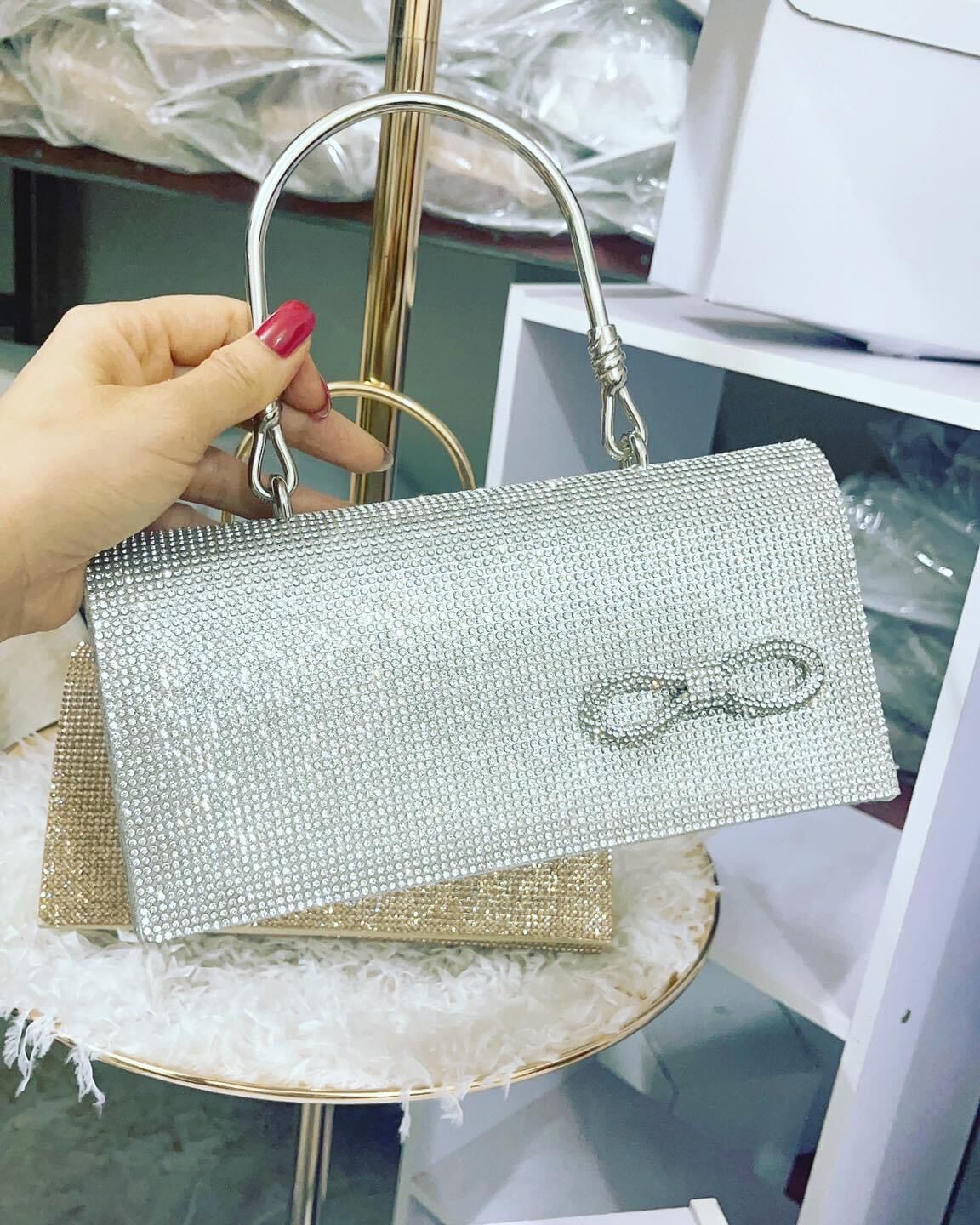 Clutch- ví cầm tay lụa đính đá cao cấp, trẻ trung