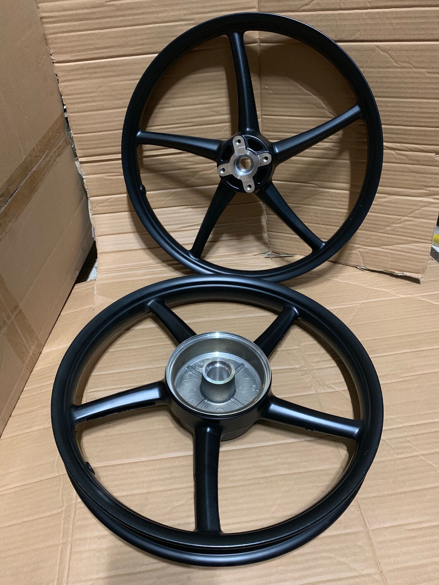 mâm 5 cây sirus 1 dĩa size 1.4 và 1.6 hiệu Xmode