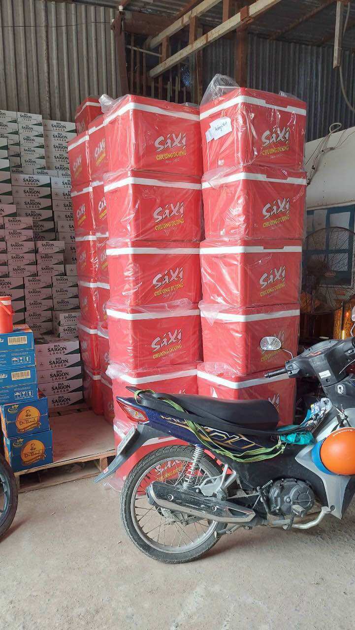 Thùng đá nhựa Duy Tân KM 35L vàng C2 / đỏ coca