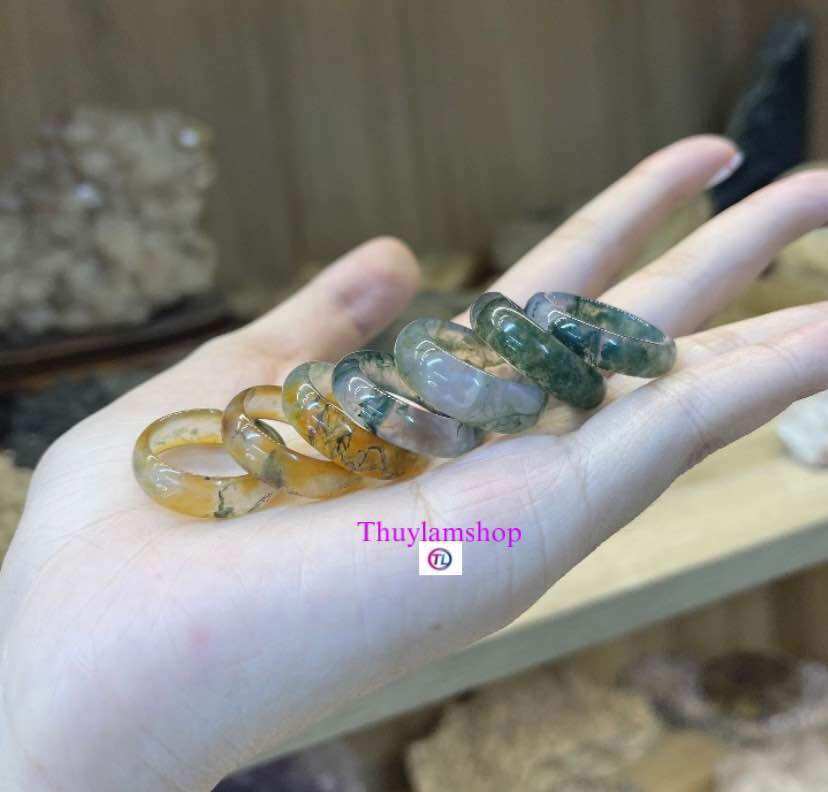 Nhẫn đá ngọc thuỷ tảo phong thuỷ may mắn