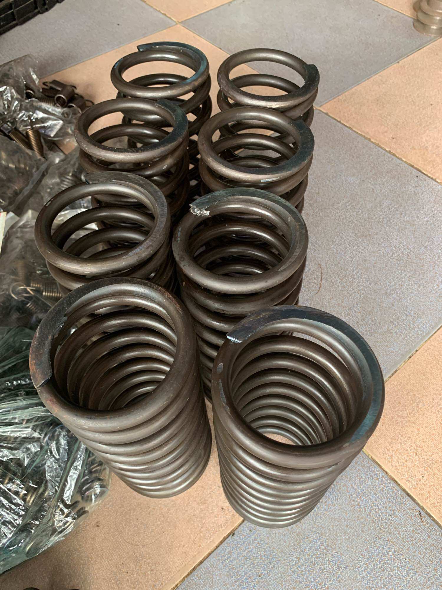 Lò xo nén phi 100 (sợi 12 mm dài 230mm)🅰️🅰️🅰️