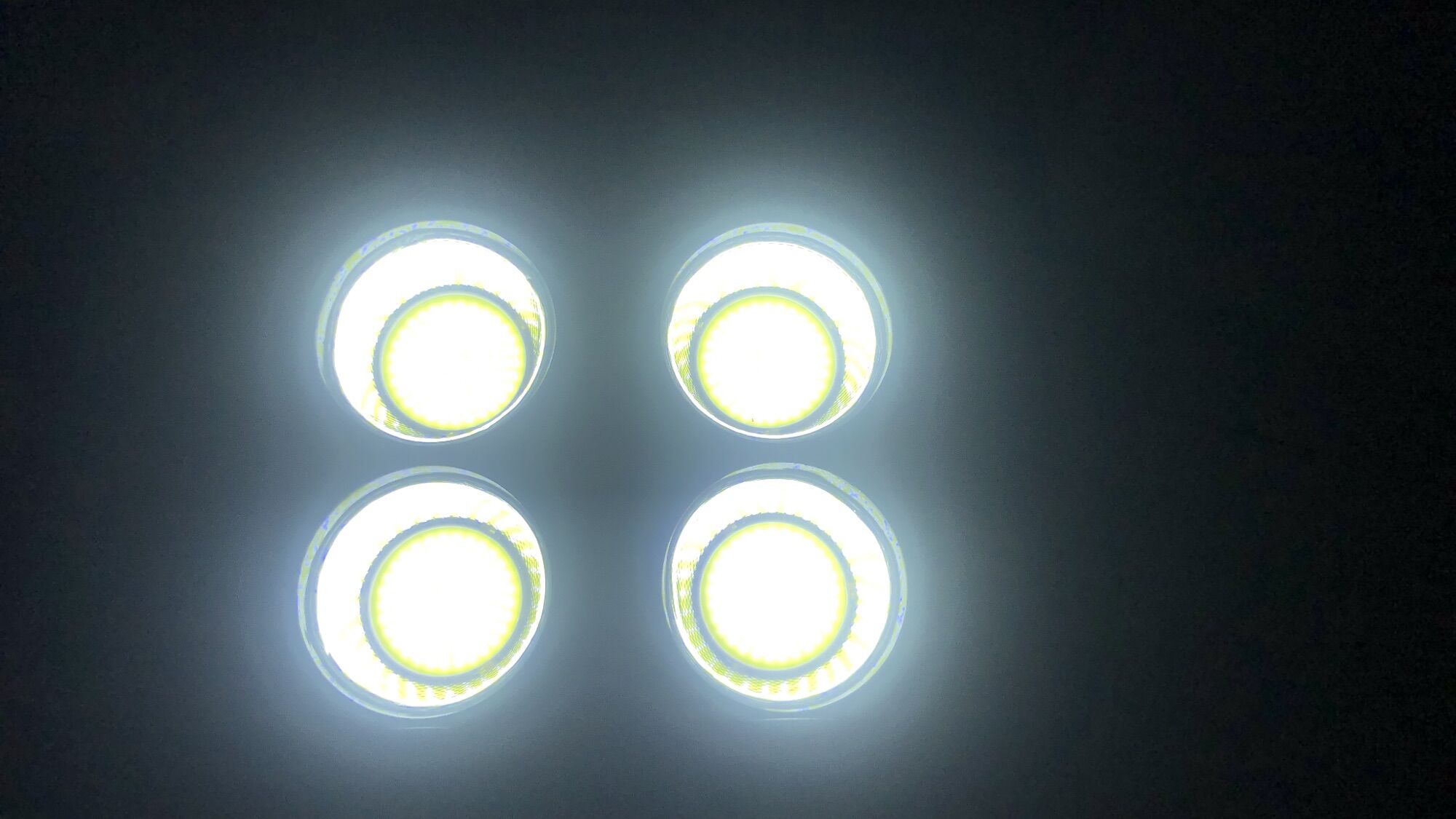 Đèn pha LED chiếu sâu (Pha cốc) 200W Đèn Pha Led 200W - ĐÈN PHA CỐC/LY 200W IP66 Chip Led COB