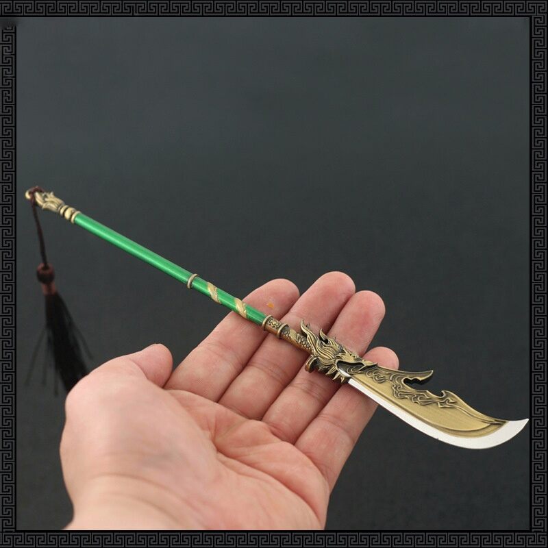 Mô Hình Trảm Mã Thần Long Đao 22cm.