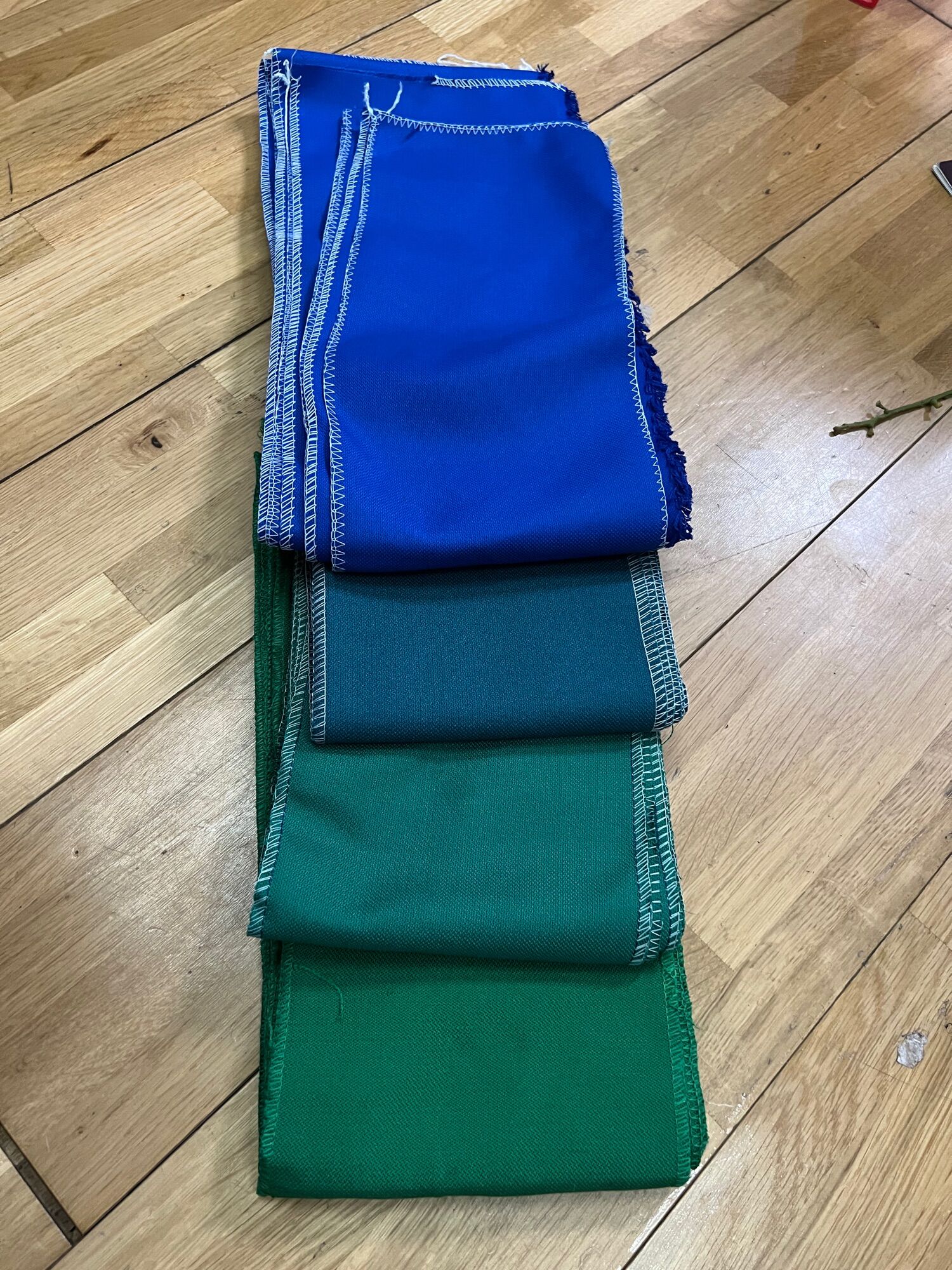 Vải băng bàn bida