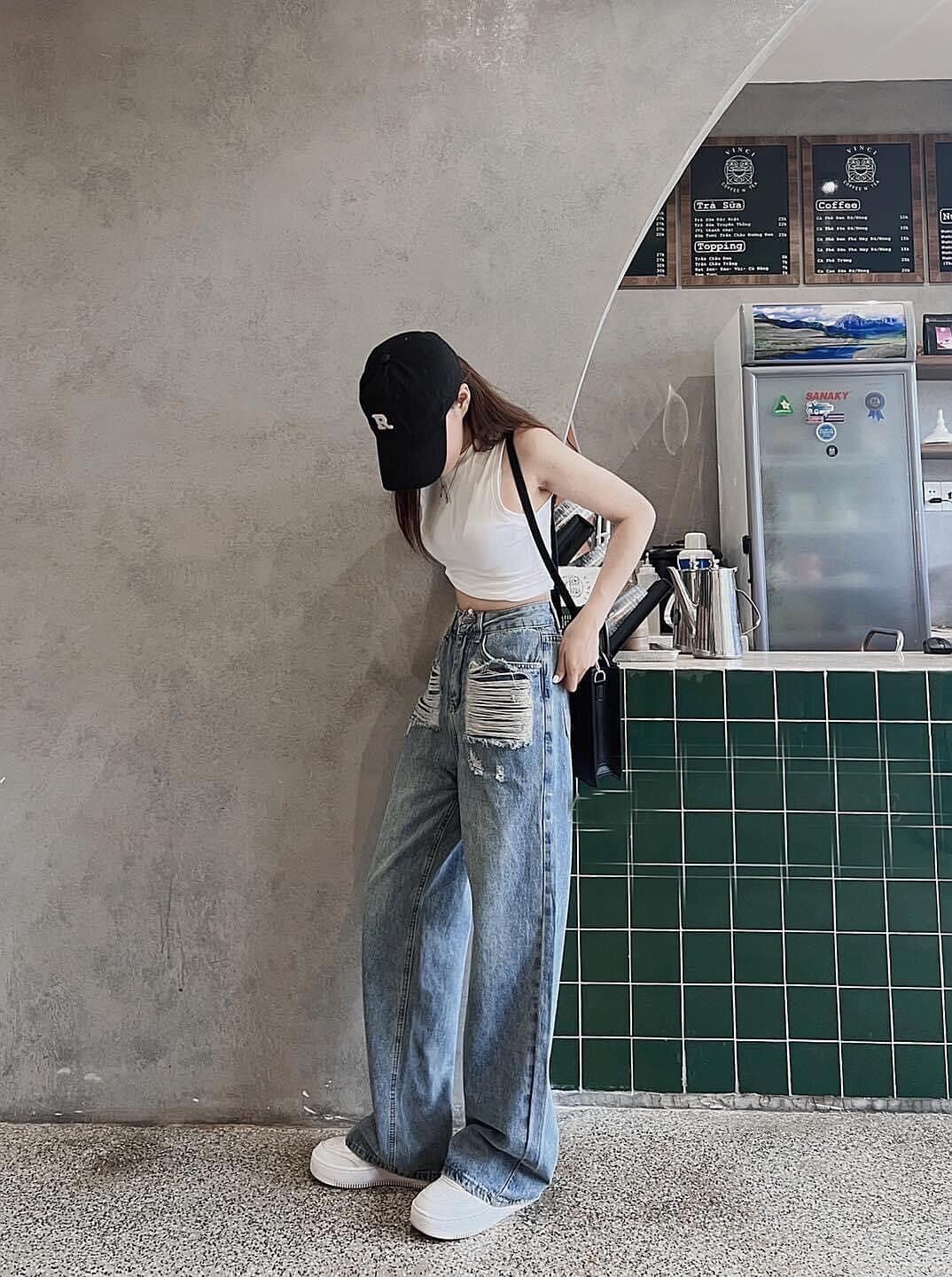 QUẦN JEANS ỐNG RỘNG NỮ LƯNG CAO RÁCH 2 MẢNG TÚI TO XANH LAI CUỐN CỰC HOT HIT SIÊU PHÁ CÁCH