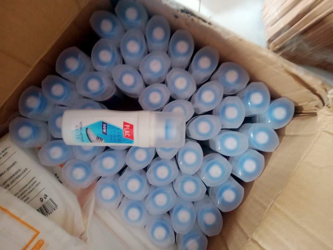 Tẩy giày plac siêu trắng siêu sạch