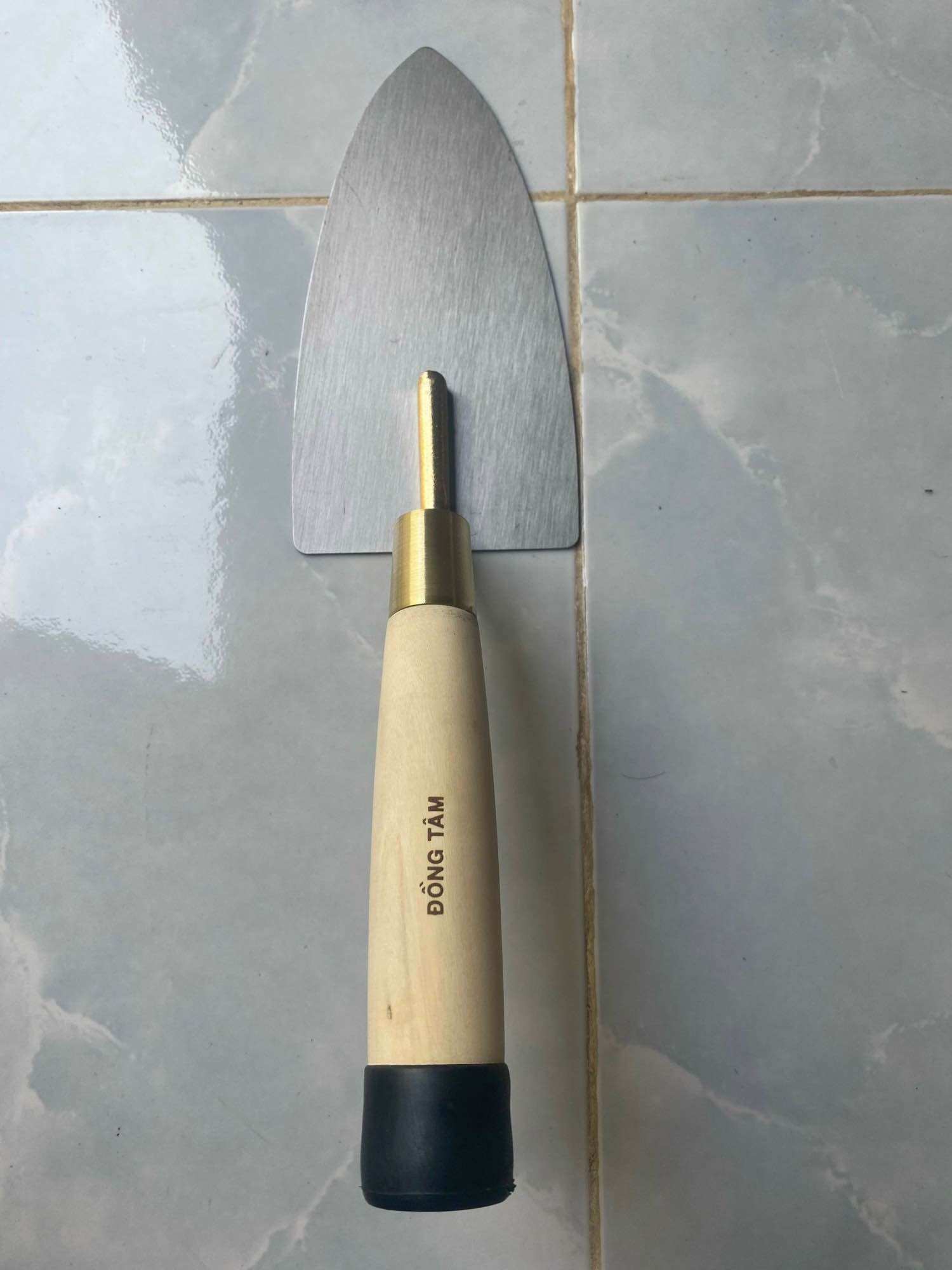 Bay thép xây dựng cần bay mạ đồng vàng cao cấp đồng tâm cán chống xoay bay thợ hồ
