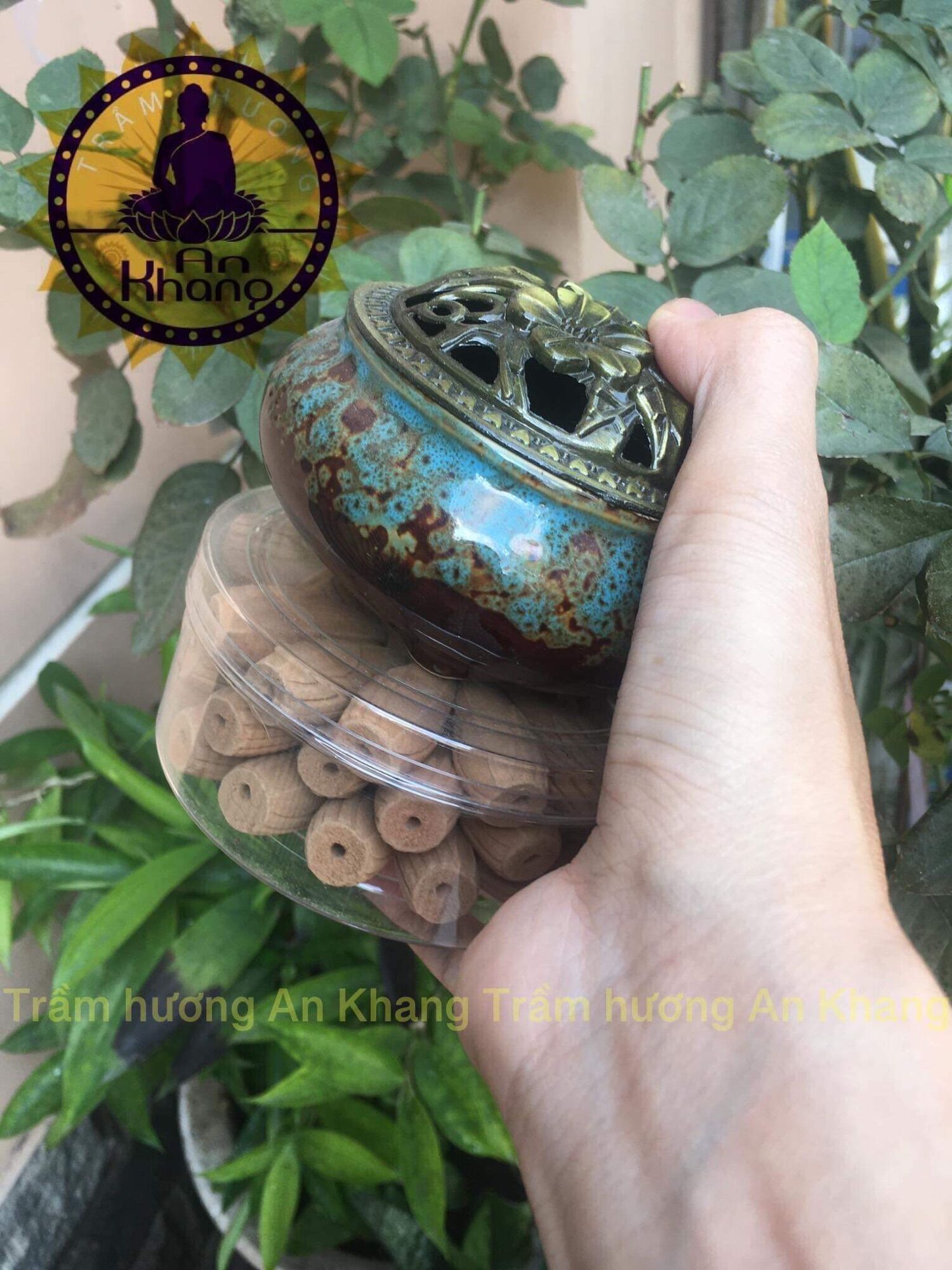 Nhang nụ trầm hương + Lư xông