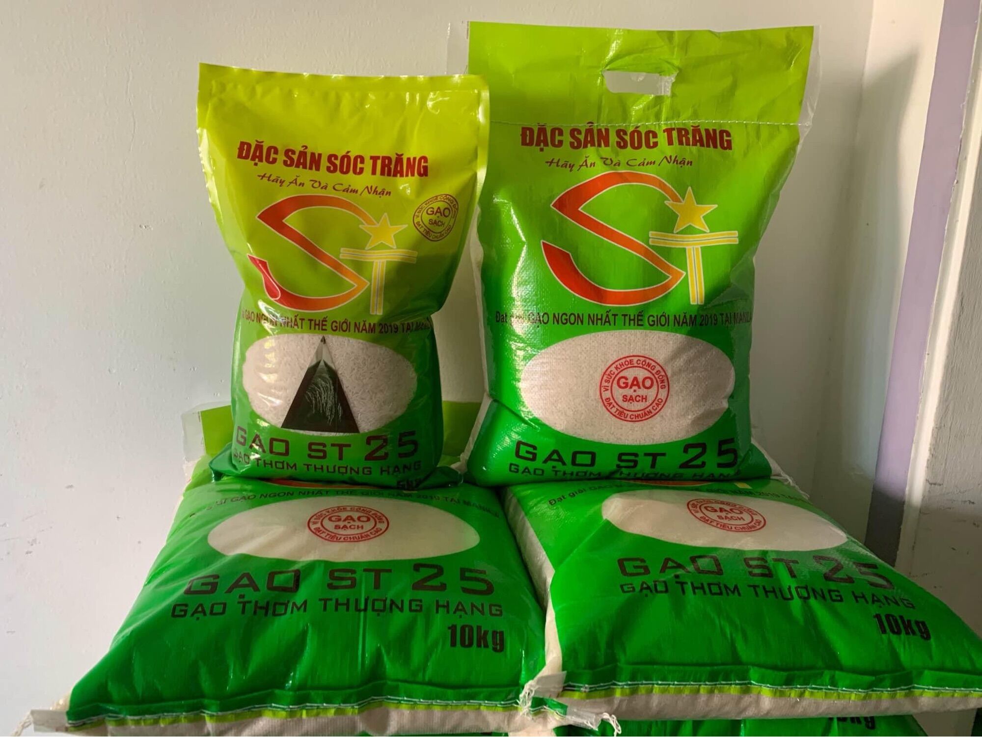 GẠO ST25 ( bịch 10kg )
