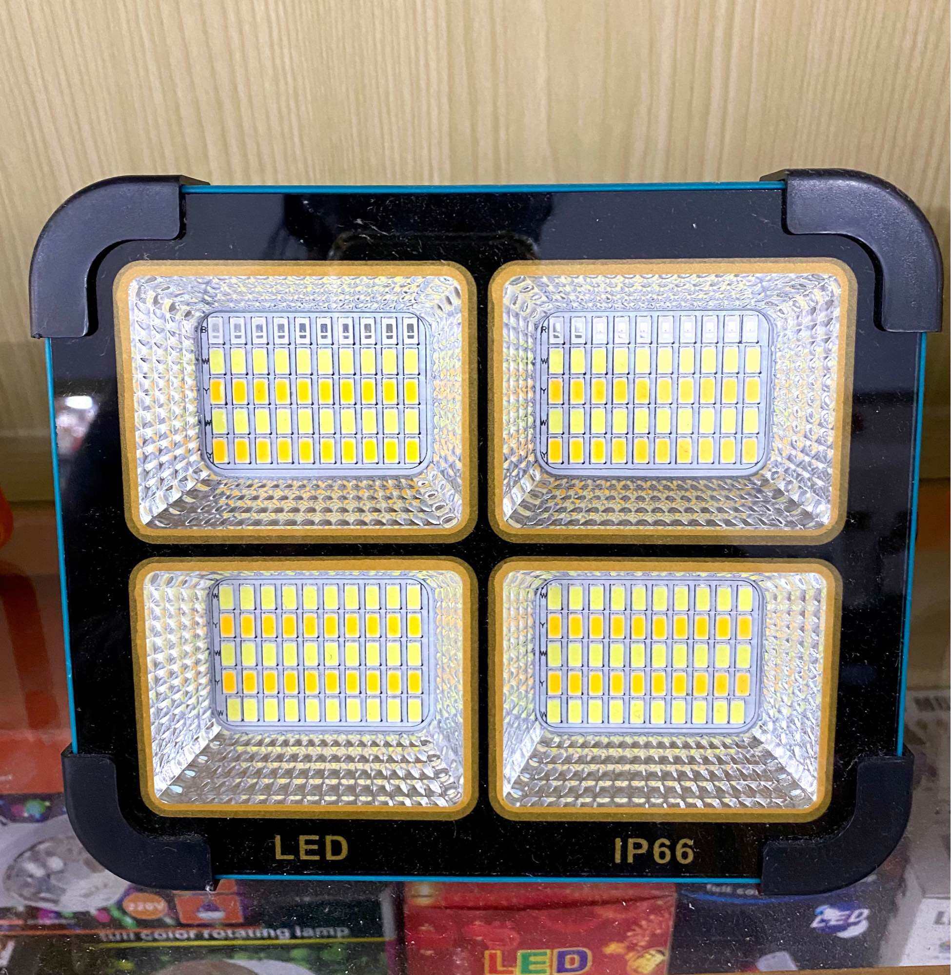 ✨ Đèn Pha Sạc Năng Lượng Mặt Trời D7 - 50W