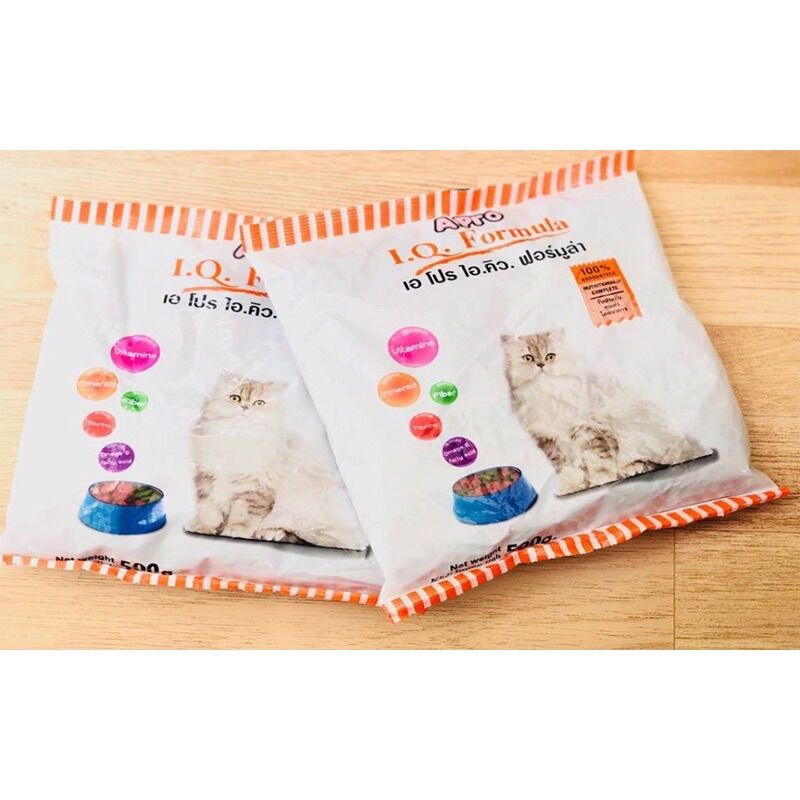 Thức ăn cho mèo lớn apro iq 500g.