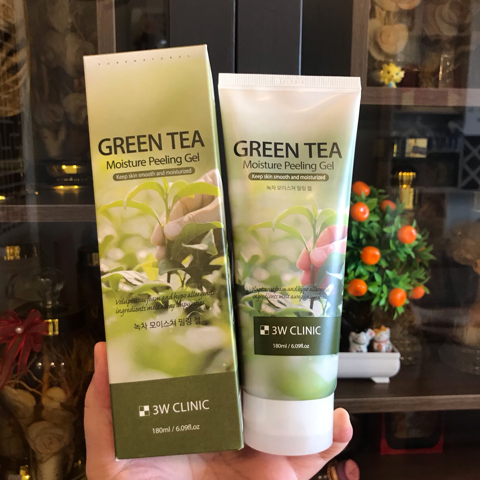 Tẩy Tế Bào Chết 3W Clinic Green Tea Moisture Peeling Gel 180Ml