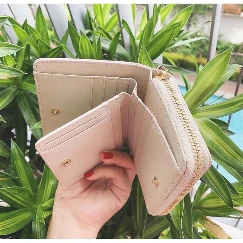 Ví CHARLES & KEITH Màu trắng kem