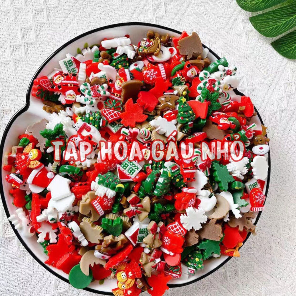 Tặng keo set 100 charm/center noel 3d xinh đẹp đủ họa tiết làm phụ kiện tóc,slime, dán ốp lưng, bình nước♥