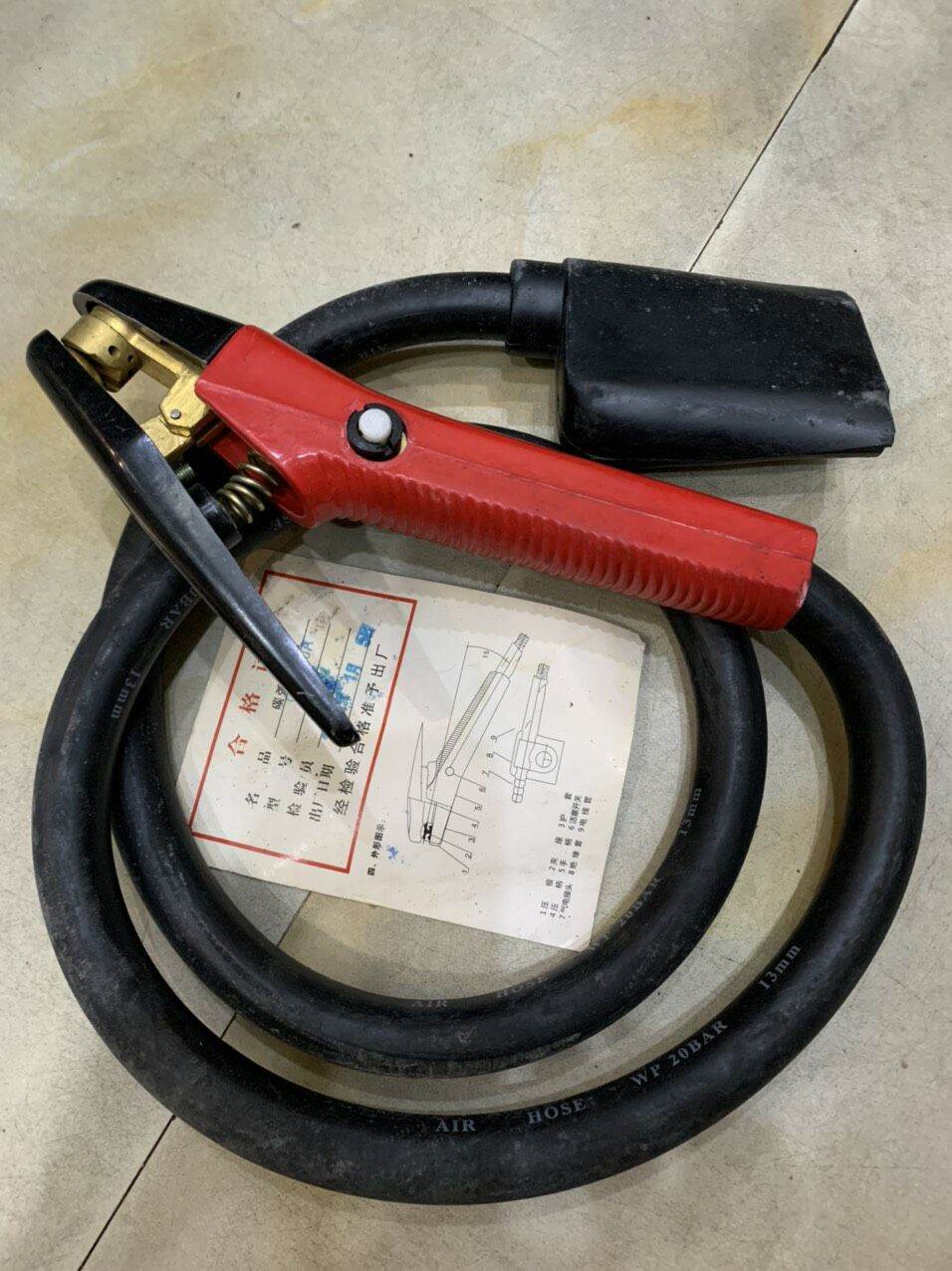 Mỏ thổi than cacbon kẹp cắt kim loại 600a-800a-1000a