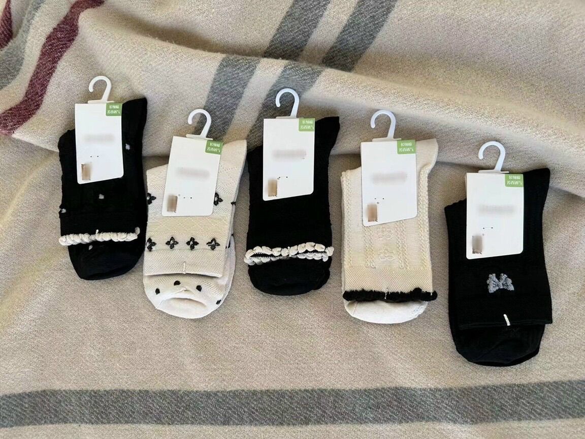 Set 10 đôi tất cổ cao nữ siêu xinh giá sỉ