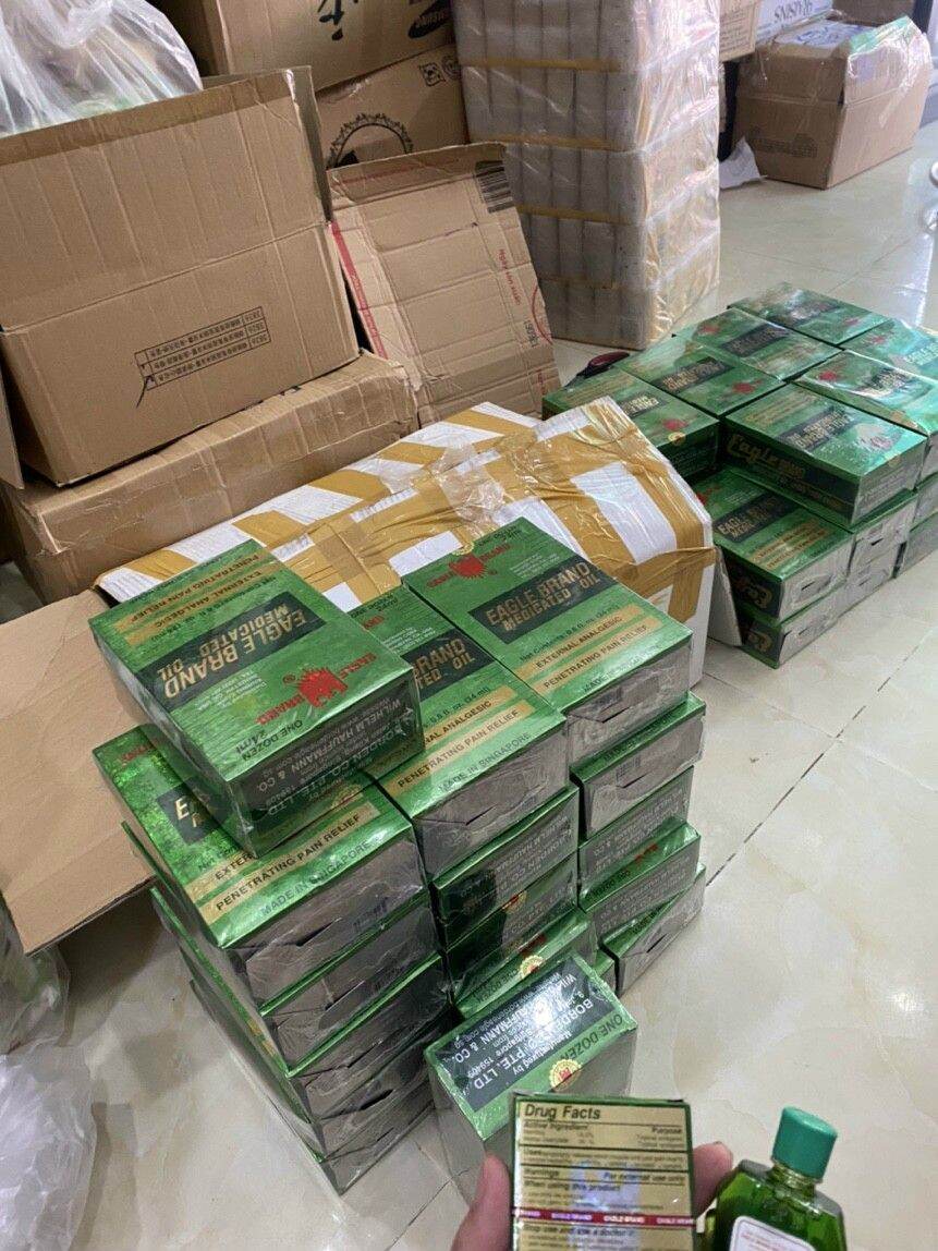 4 CHAI DẦU XANH 2 NẮP SINGAPORE 24ML