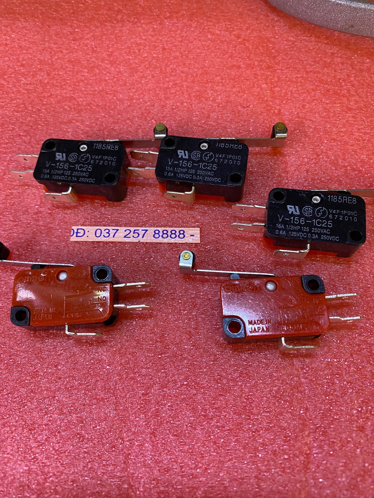 Công tắc hành trình omron v-156-1c25