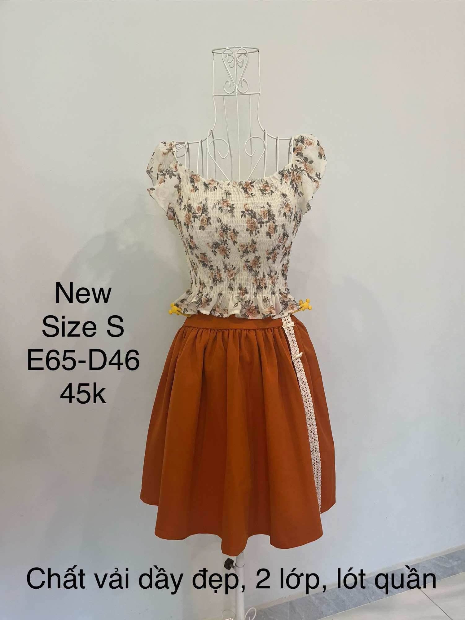 Short Flared Skirt - Many Models