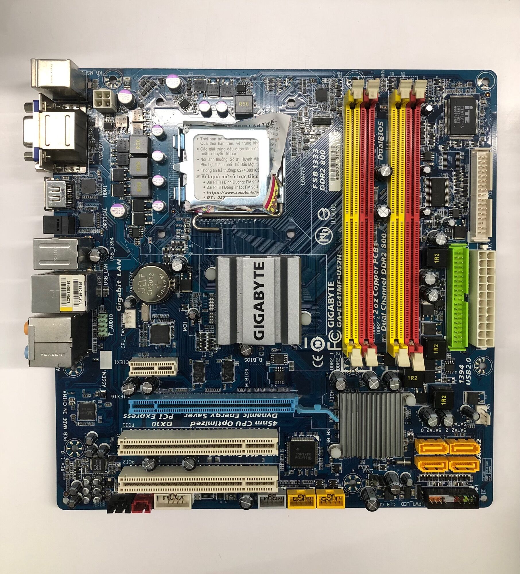 Main g41 giga 4 khe ram d2 có 3 cổng xuất hình kèm fe