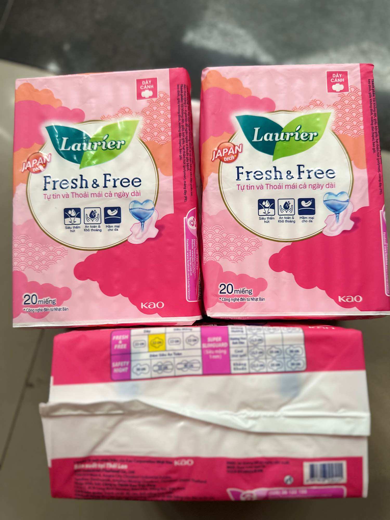 Combo of 3 Laurie Fresh&Free Sanitary Napkins (60 Pieces Day Combo)