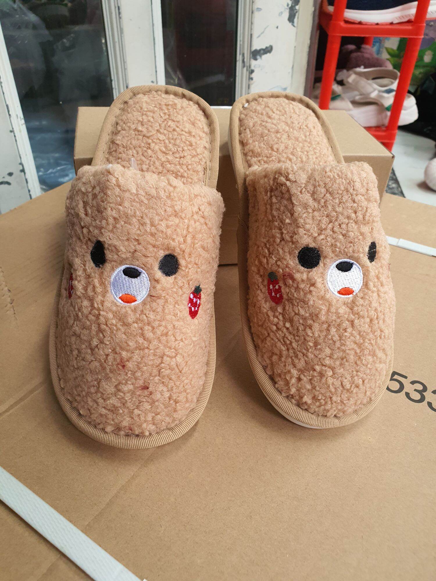 dép lông bít mũi nữ mang trong nhà
