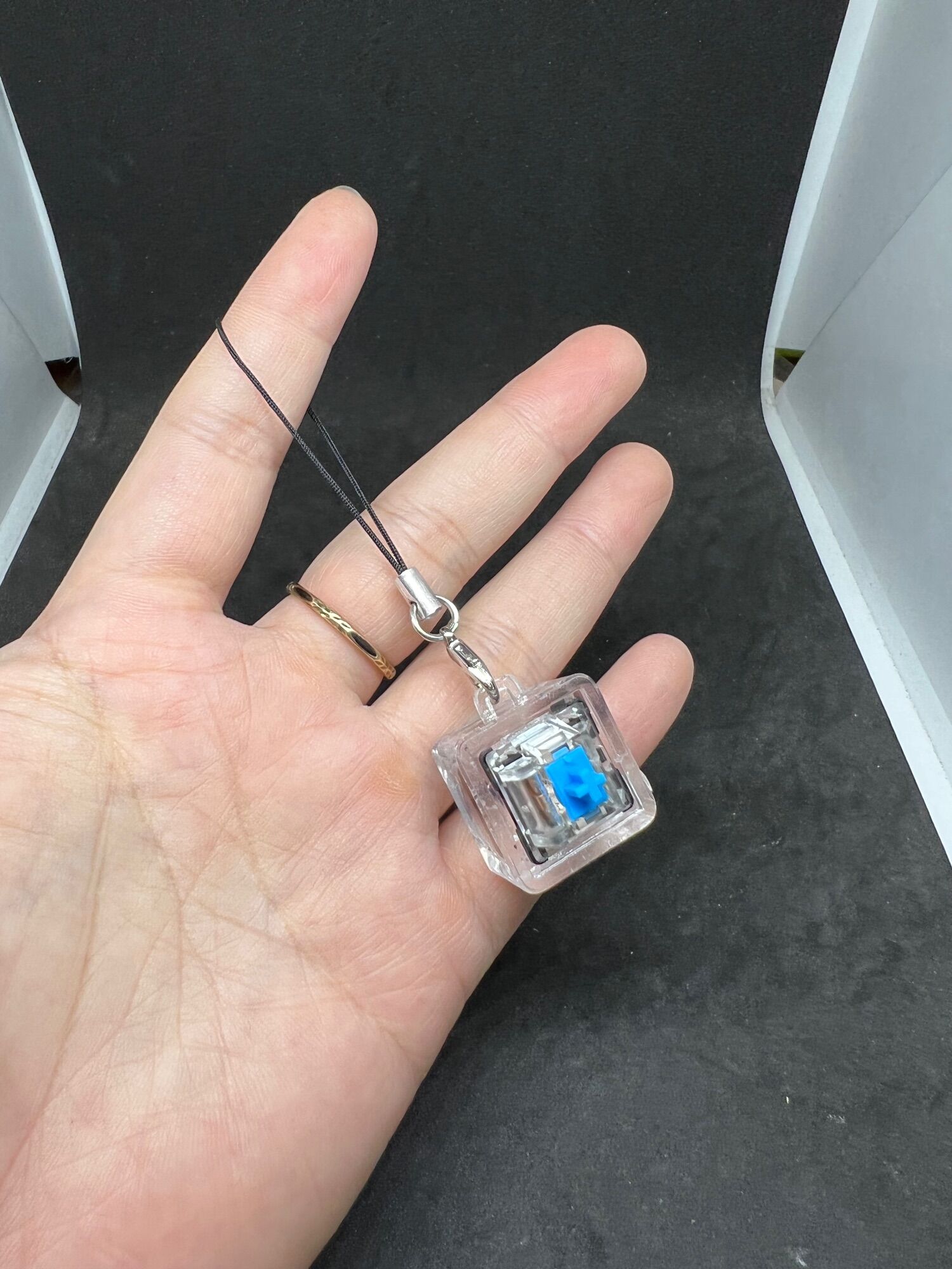 Móc khóa Switch nút bàn phím cơ Keycap handmade CMB