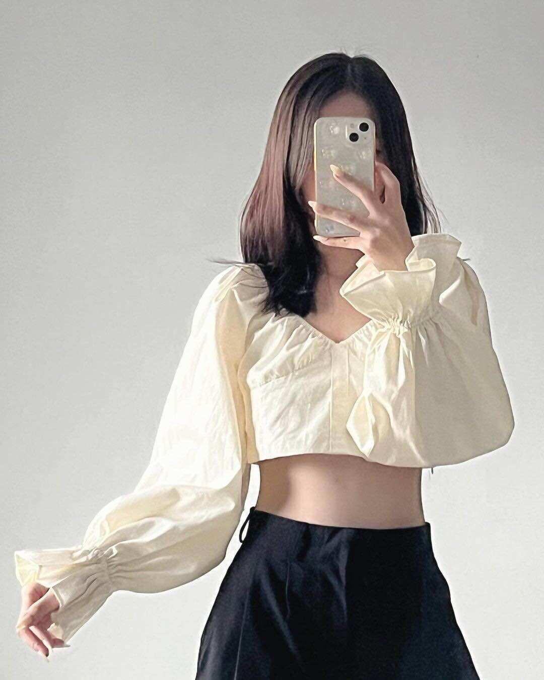 DOB - Áo croptop Mubi