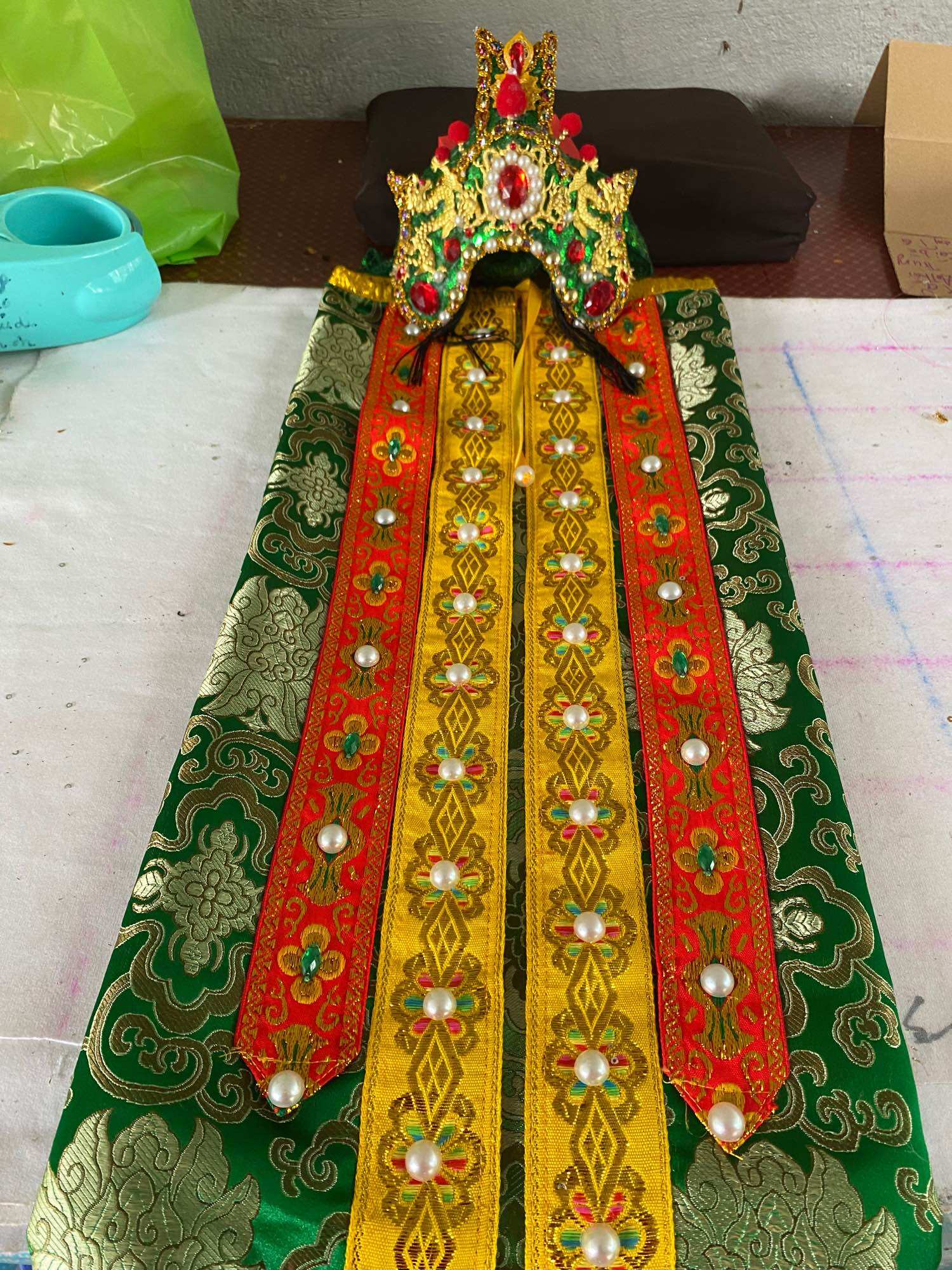 Mão Áo choàng Quan Thánh( tượng cao 30-45cm)