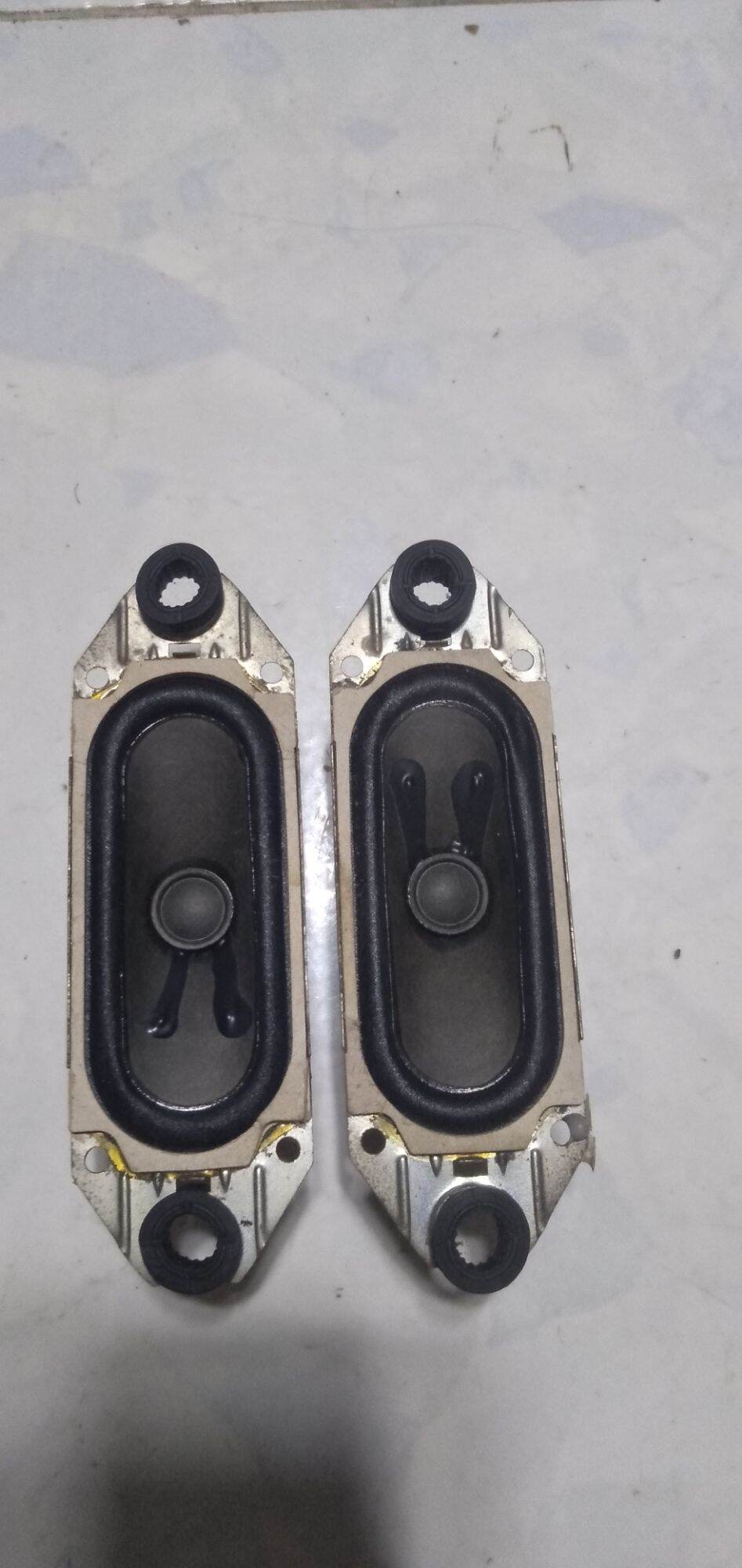 1 cặp loa tháo tivi