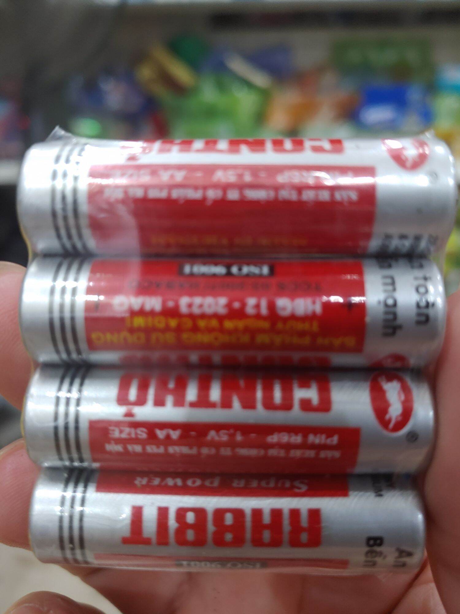 Pin con thỏ AA vỉ 4 viên