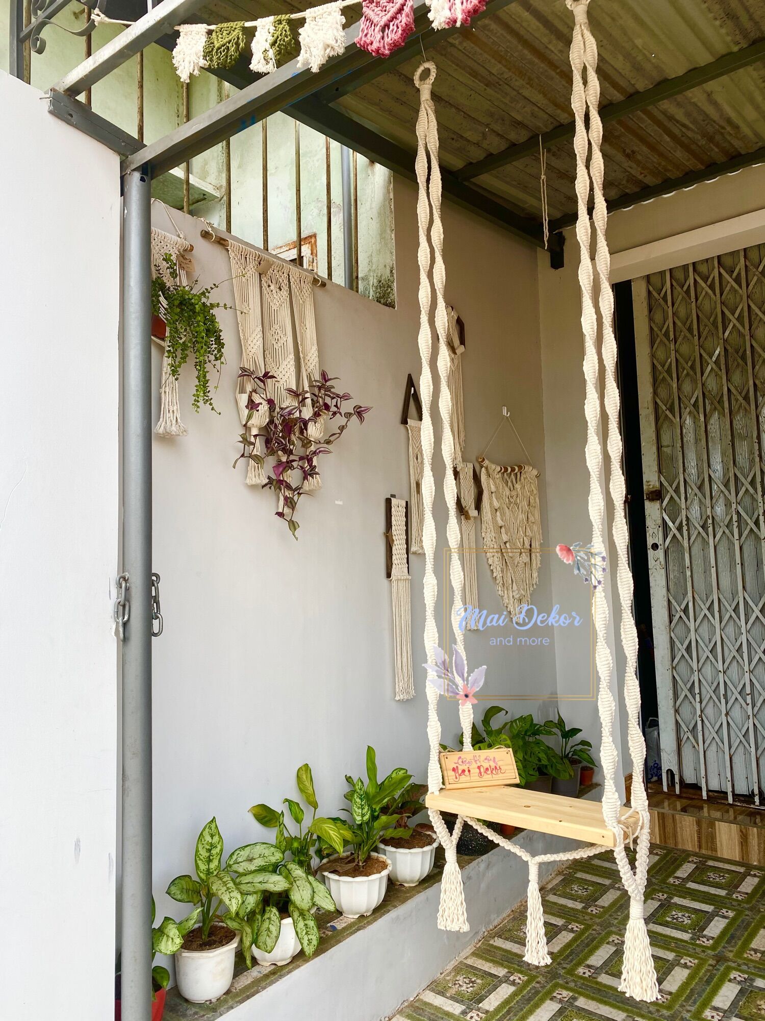 Xích đu gỗ thông kết hợp macrame