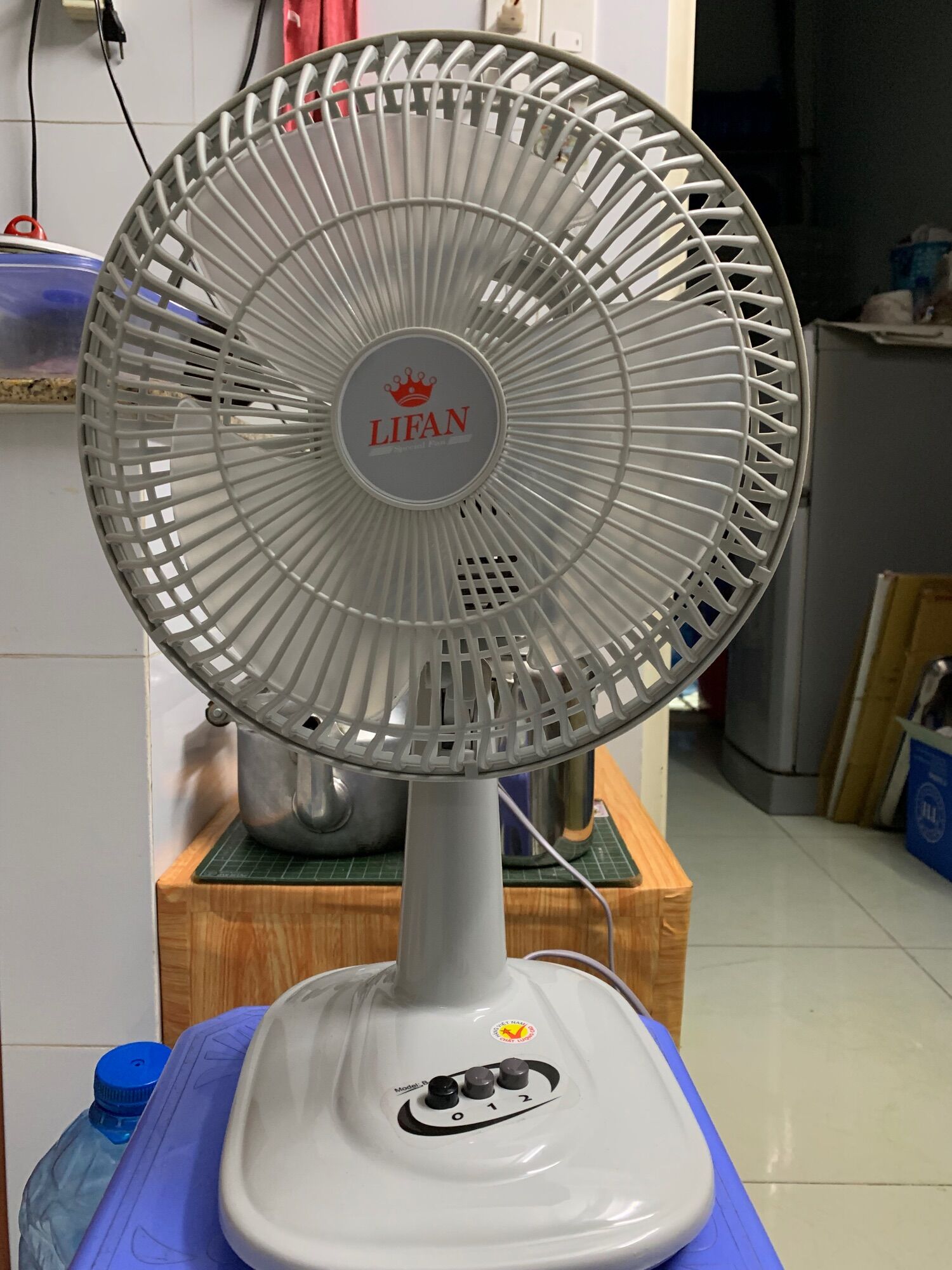 QUẠT ĐỂ BÀN MINI HIỆU LIFAN