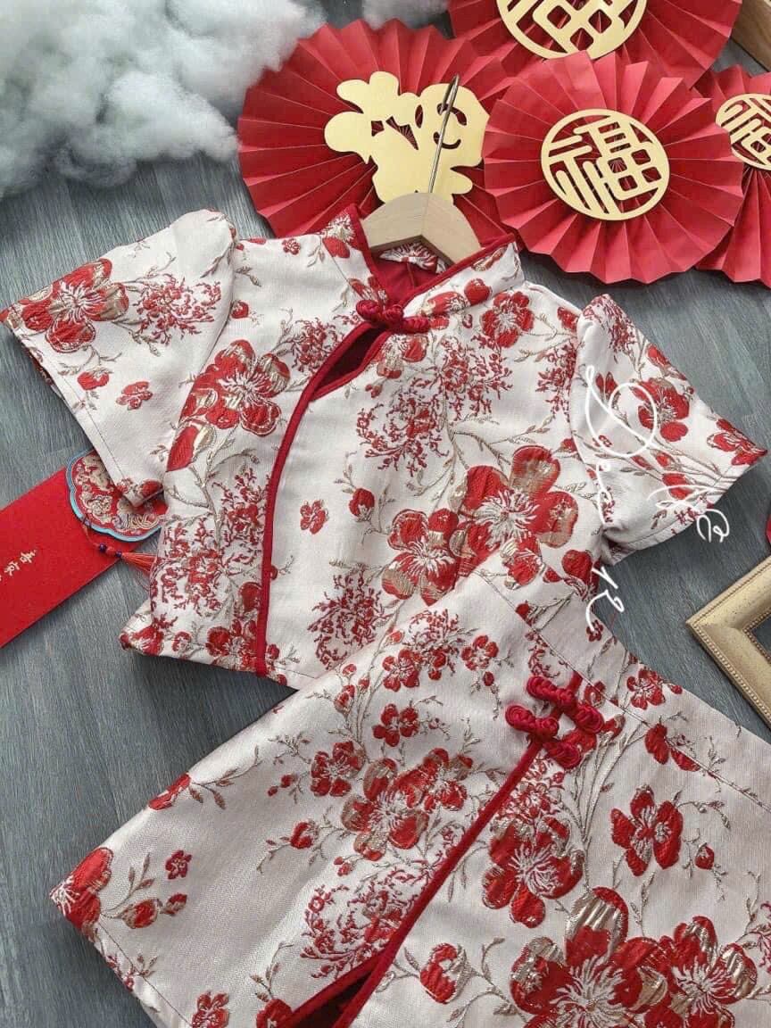 SET ÁO CỔ TÀU PHỐI CHÂN VÁY GẤM HOA