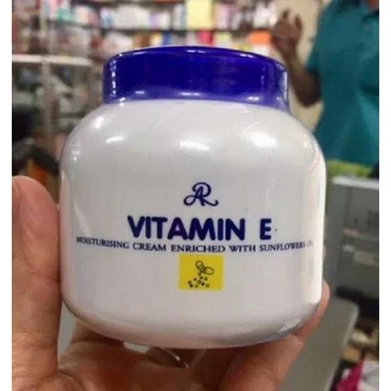 Vitamin E dưỡng ẩm thái  lan 200g