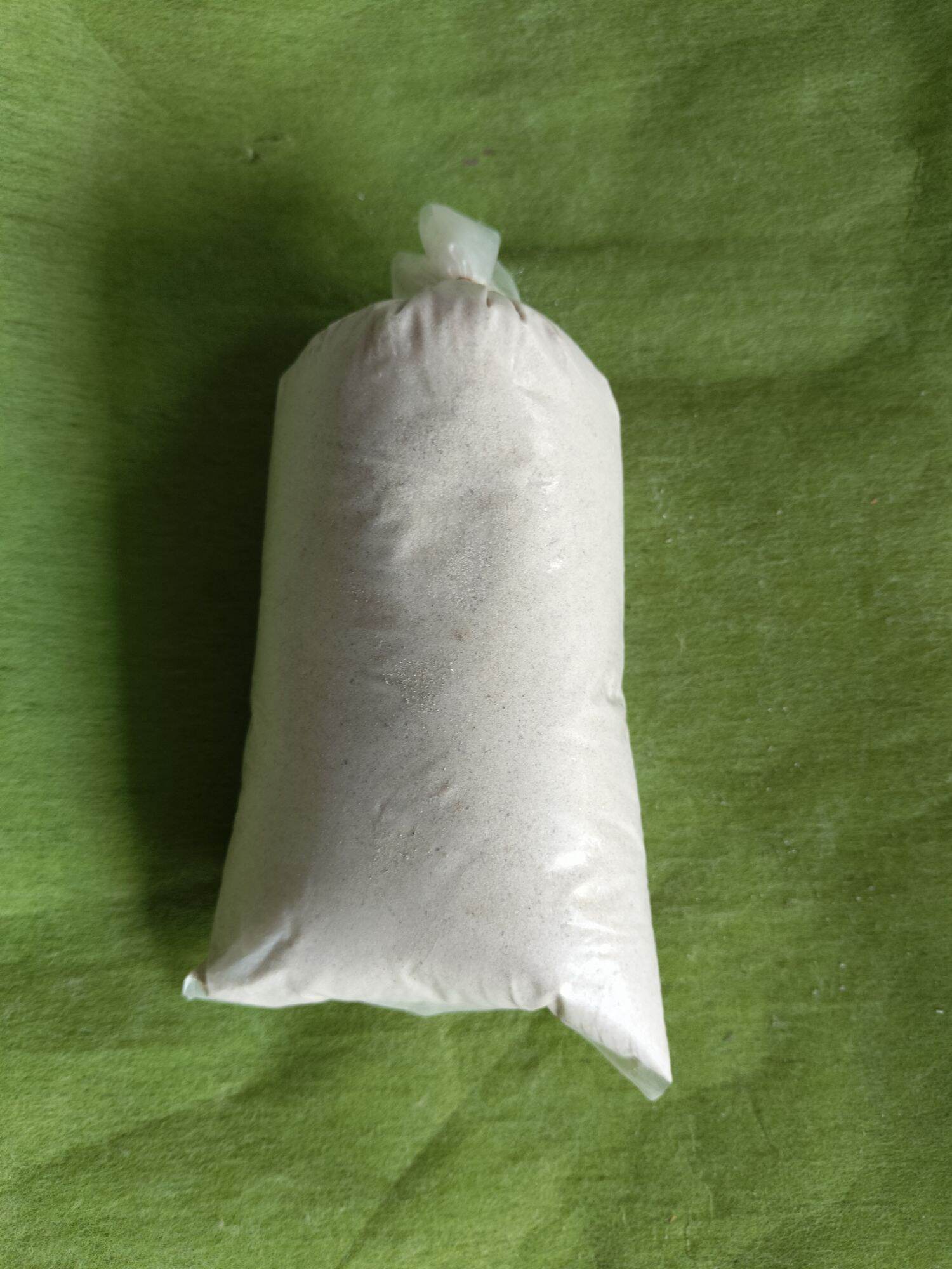 Cát trắng,tro bỏ lư hương