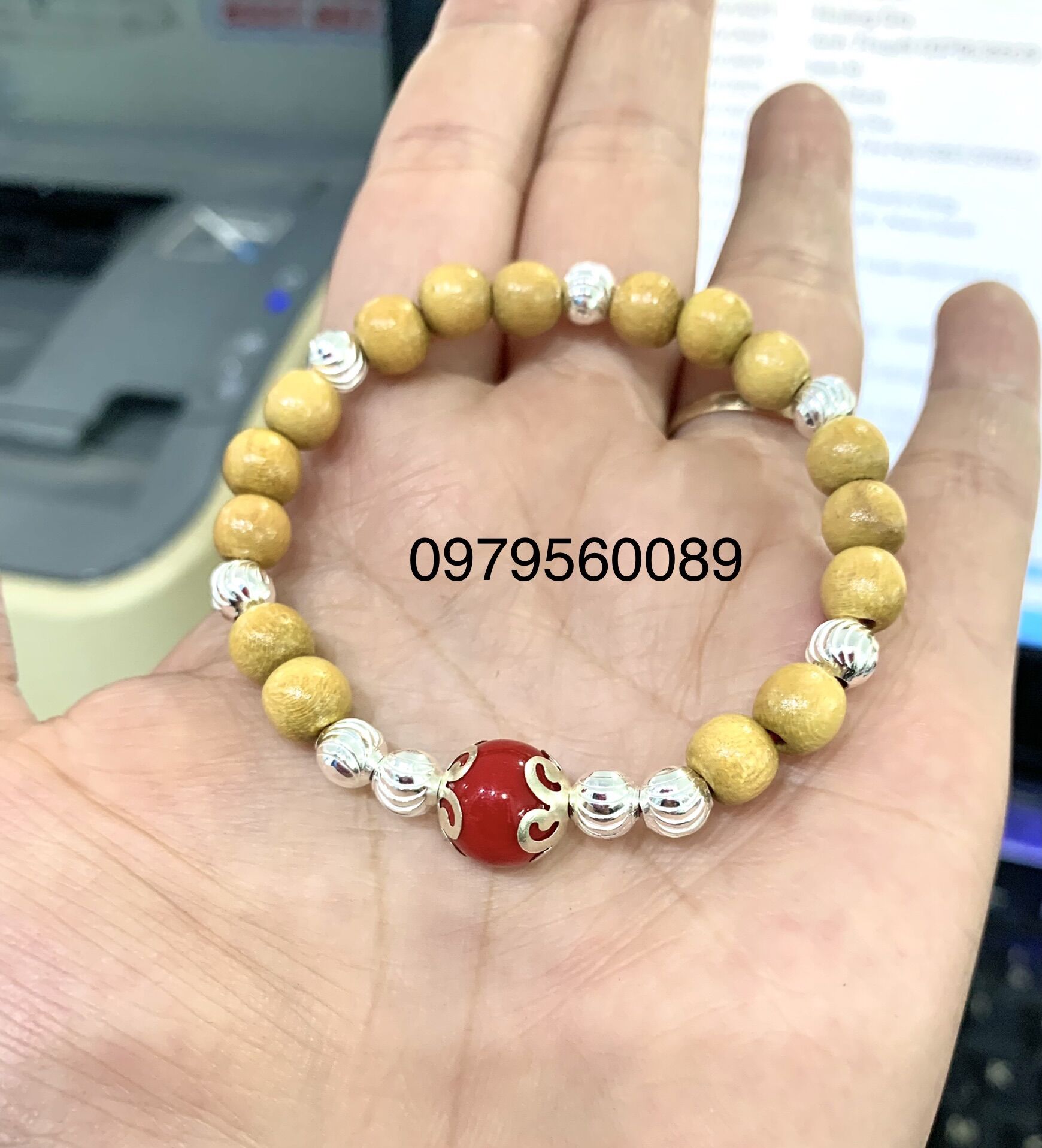 Vòng tay dâu tằm mệnh Thổ 6mm người lớn