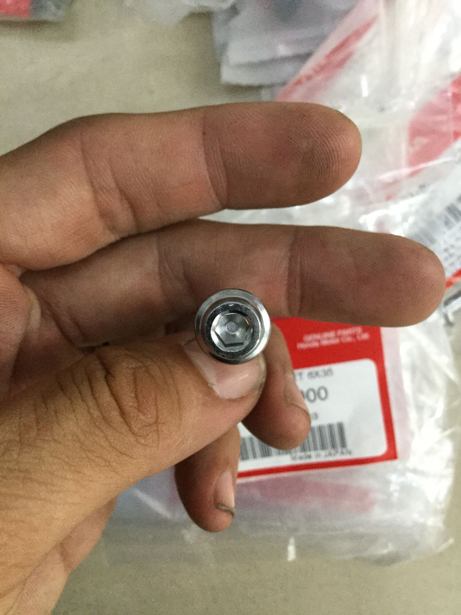 Ốc Lục Giác Cub 125 : 6ly35
