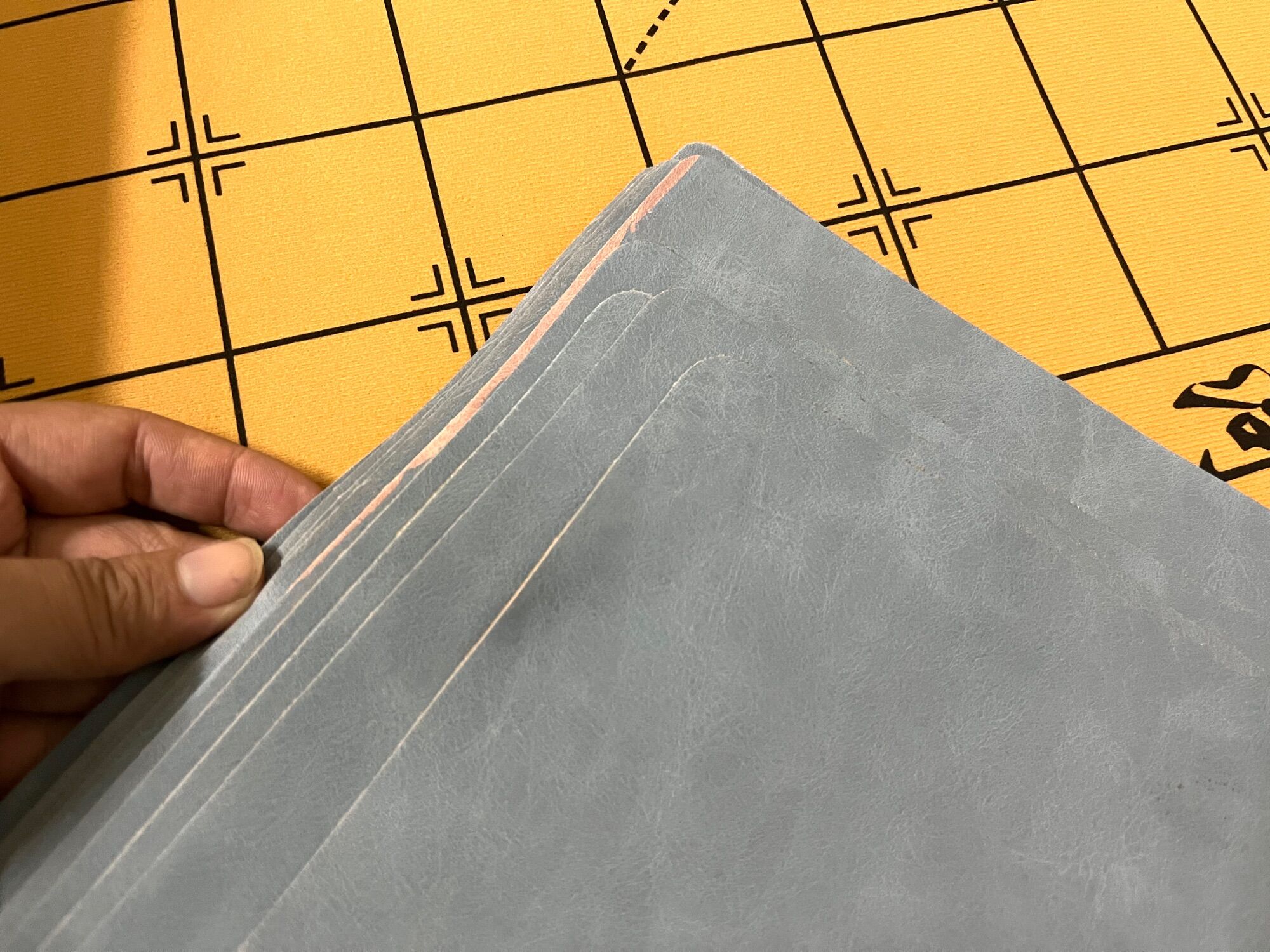 Bàn cờ tướng bằng vải giả da