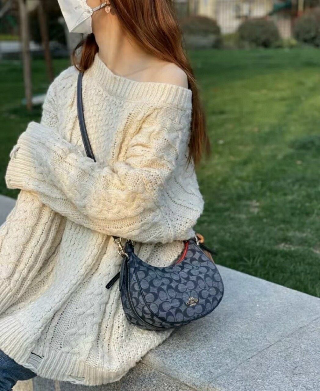 Túi C0ach Kleo Hobo trẻ trung