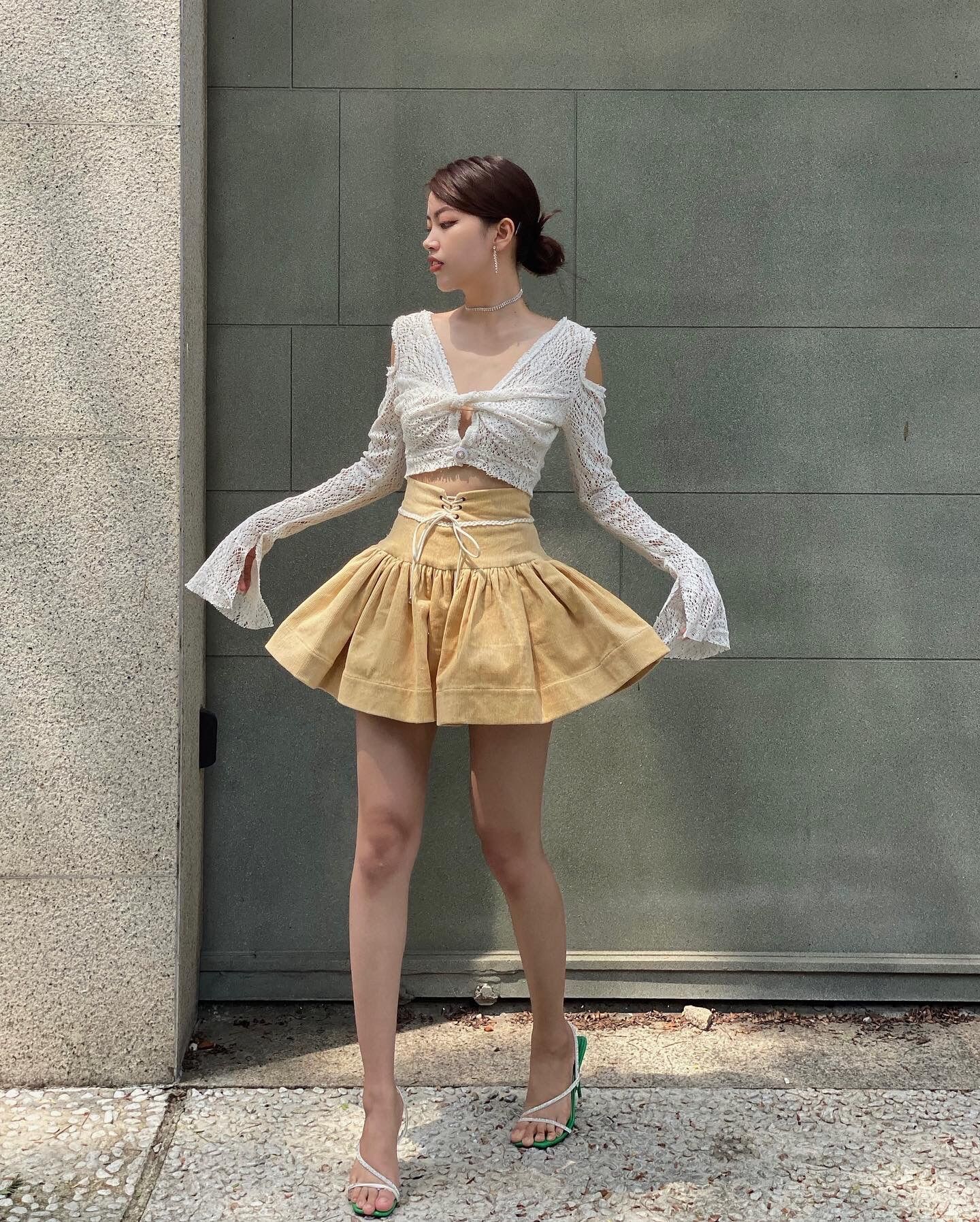 Áo croptop ren len LaCharme - Eddy top
